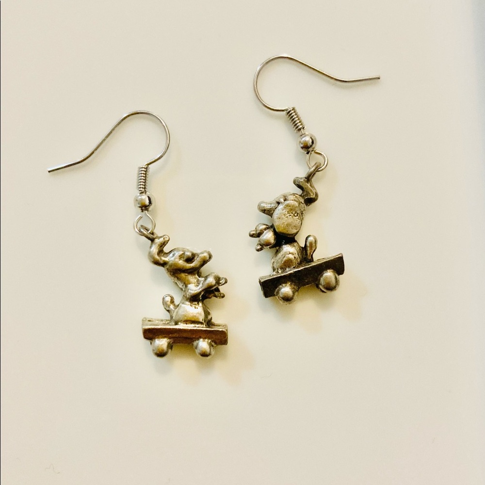 Vintage Silver Dog 🐩 Earrings , poodle, SNOOPY